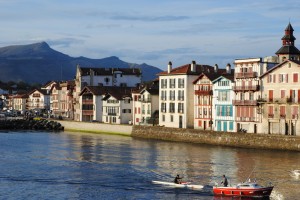 Lire la suite à propos de l’article Partir en vacances en famille : tentez l’aventure au Pays basque !