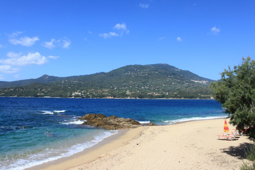 You are currently viewing Location vacances au bord de la mer : le Pays basque et la Méditerranée vous attendent !