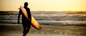 Lire la suite à propos de l’article Les plus beaux spots de surf des Landes pour des vacances sportives